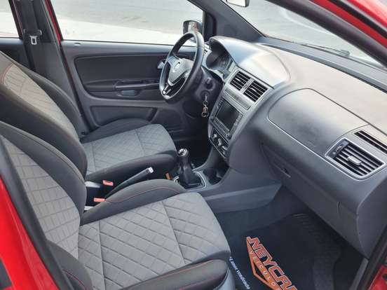 VOLKSWAGEN-FOX-2019