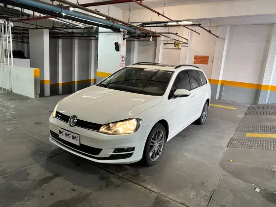 VOLKSWAGEN GOLF 1.4 TSI VARIANT COMFORTLINE 16V TOTAL FLEX 4P TIPTRONIC