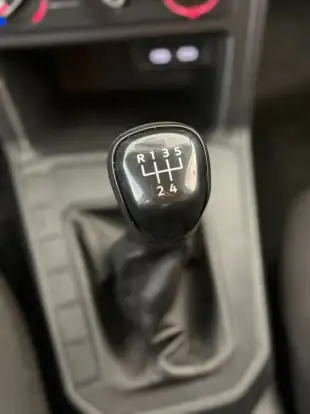 VOLKSWAGEN-POLO-2024