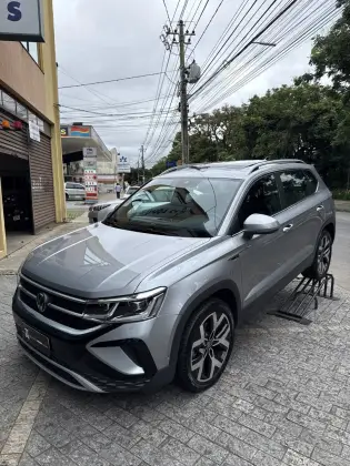 VOLKSWAGEN TAOS 1.4 250 TSI TOTAL FLEX HIGHLINE AUTOMÁTICO
