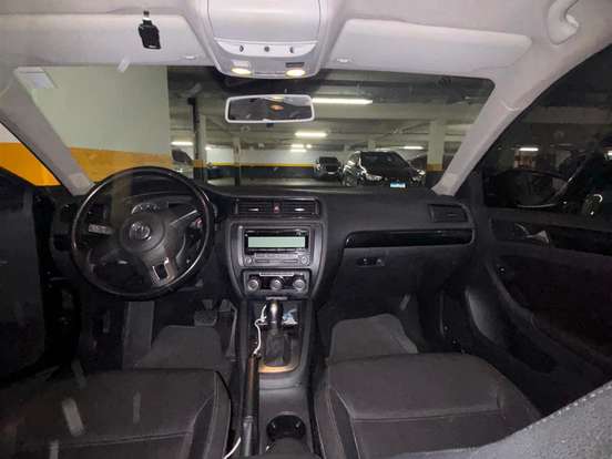 VOLKSWAGEN-JETTA-2.0 COMFORTLINE FLEX 4P TIPTRONIC VOLKSWAGEN-JETTA-2011