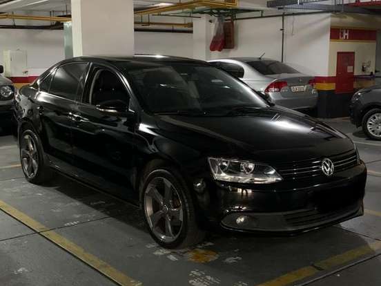 VOLKSWAGEN-JETTA-2.0 COMFORTLINE FLEX 4P TIPTRONIC VOLKSWAGEN-JETTA-2011