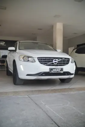 VOLVO XC60 3.0 T6 TOP AWD TURBO GASOLINA 4P AUTOMÁTICO VOLVO XC60 3.0 T6 TOP AWD TURBO GASOLINA 4P AUTOMÁTICO