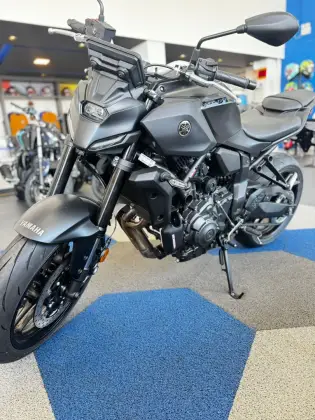 YAMAHA MT-07 CONNECTED ABS 