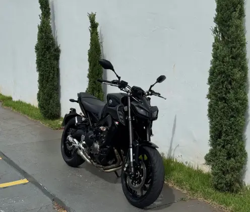YAMAHA MT-09 