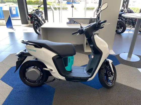 YAMAHA NEOS CONNECTED 