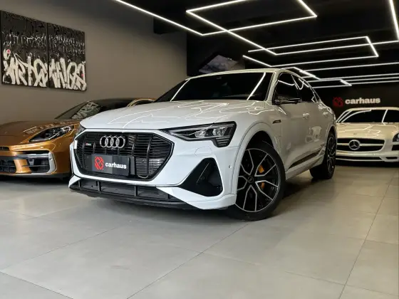 AUDI E-TRON ELÉTRICO SPORTBACK PERFORMANCE BLACK QUATTRO