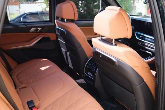 BMW-X5-2024