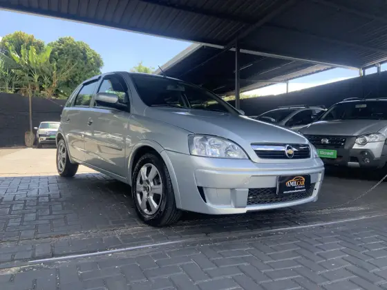 CHEVROLET CORSA 1.4 MPFI PREMIUM 8V FLEX 4P MANUAL CHEVROLET CORSA 1.4 MPFI PREMIUM 8V FLEX 4P MANUAL