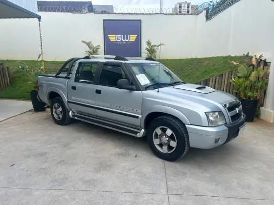CHEVROLET S10 2.4 MPFI EXECUTIVE 4X2 CD 8V FLEX 4P MANUAL