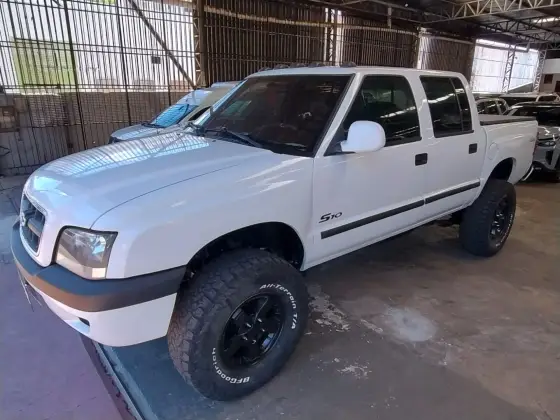 CHEVROLET S10 2.8 STD 4X4 CD 12V TURBO INTERCOOLER DIESEL 4P MANUAL