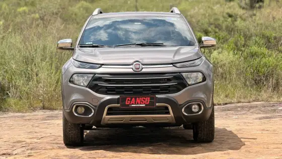FIAT TORO 2.0 16V TURBO DIESEL RANCH 4WD AT9 FIAT TORO 2.0 16V TURBO DIESEL RANCH 4WD AT9