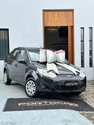 FORD FIESTA 1.6 MPI SEDAN 8V FLEX 4P MANUAL