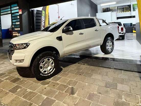 FORD-RANGER-2.5 XLT 4X2 CD 16V FLEX 4P MANUAL FORD-RANGER-2016