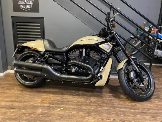 HARLEY-DAVIDSON NIGHT ROD SPECIAL 