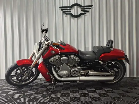 HARLEY-DAVIDSON V-ROD MUSCLE HARLEY-DAVIDSON V-ROD MUSCLE