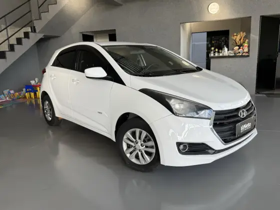 HYUNDAI HB20 1.0 COMFORT PLUS 12V FLEX 4P MANUAL