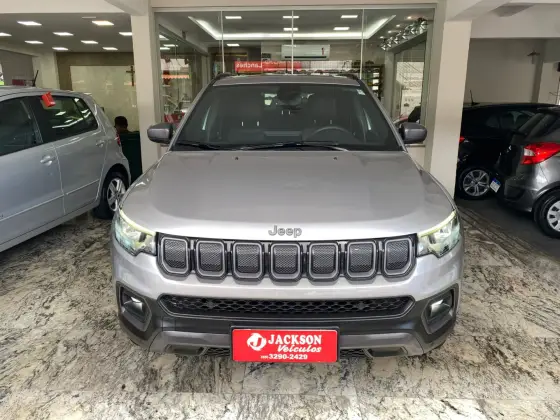 JEEP COMPASS 2.0 TD350 TURBO DIESEL LONGITUDE AT9 JEEP COMPASS 2.0 TD350 TURBO DIESEL LONGITUDE AT9