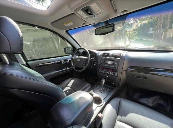 KIA-MOHAVE-2009