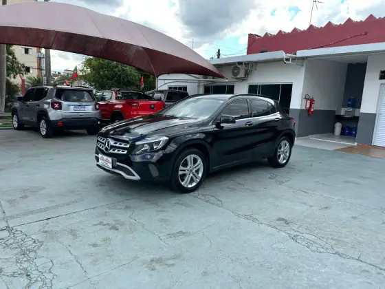 MERCEDES-BENZ GLA 200 1.6 CGI FLEX STYLE 7G-DCT MERCEDES-BENZ GLA 200 1.6 CGI FLEX STYLE 7G-DCT