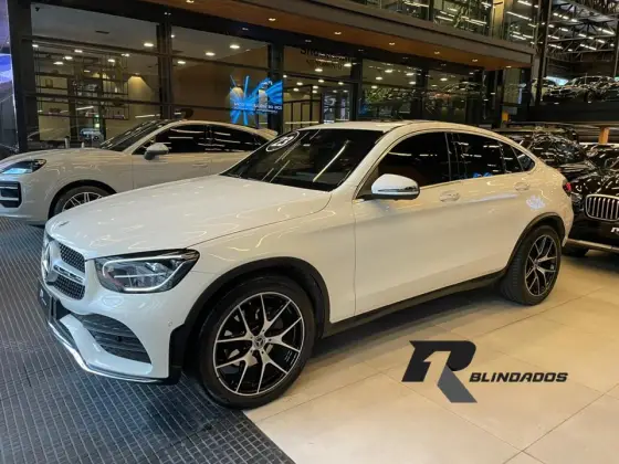 MERCEDES-BENZ GLC 300 2.0 CGI GASOLINA COUPÉ AMG LINE 4MATIC 9G-TRONIC