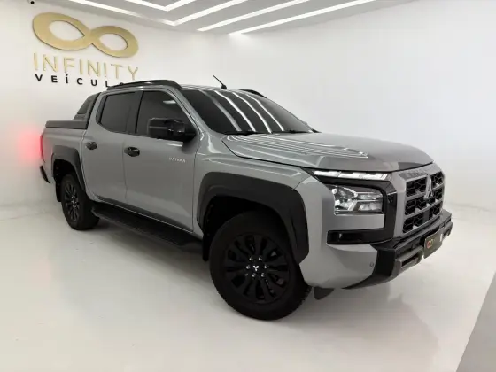 MITSUBISHI TRITON 2.4 BITURBO DIESEL CD KATANA 4X4 AUTOMÁTICO