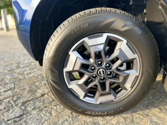 NISSAN-FRONTIER-2026