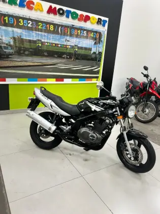 SUZUKI GS500E 