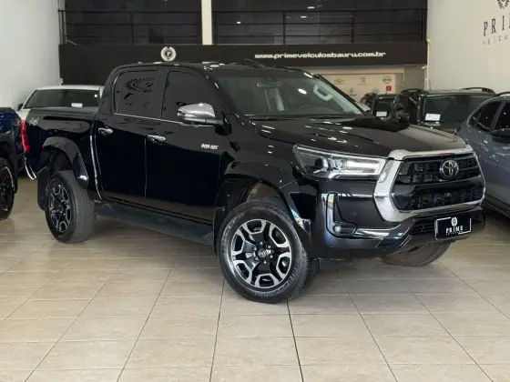 TOYOTA HILUX 2.8 D-4D TURBO DIESEL CD SRX PLUS 4X4 AUTOMÁTICO