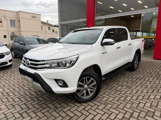 TOYOTA HILUX 2.8 SRX 4X4 CD 16V DIESEL 4P AUTOMÁTICO