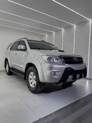 TOYOTA HILUX SW4 3.0 SRV 4X4 16V TURBO INTERCOOLER DIESEL 4P AUTOMÁTICO