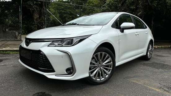 TOYOTA-COROLLA-2025