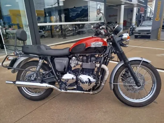 TRIUMPH BONNEVILLE T 100 865 TRIUMPH BONNEVILLE T 100 865