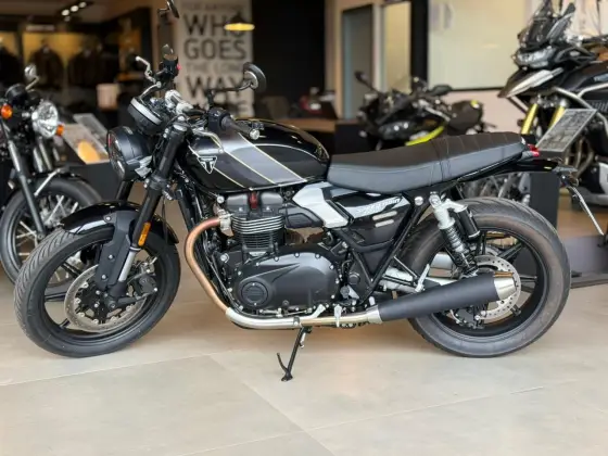 TRIUMPH SPEED TWIN 900 
