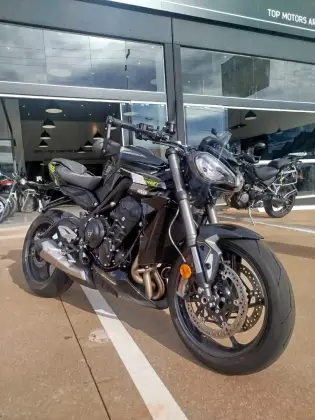 TRIUMPH STREET TRIPLE 765 RS TRIUMPH STREET TRIPLE 765 RS