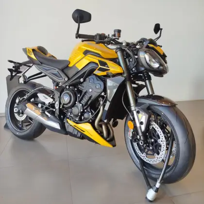 TRIUMPH STREET TRIPLE RS ABS 