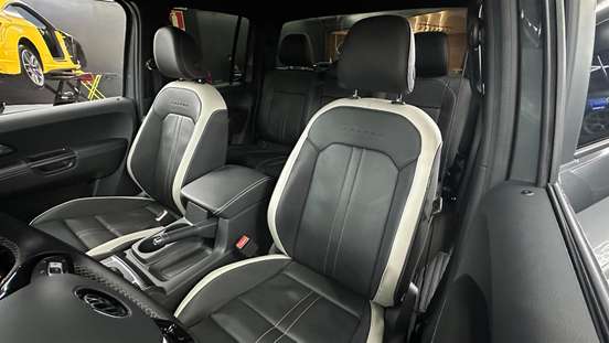 VOLKSWAGEN-AMAROK-2024