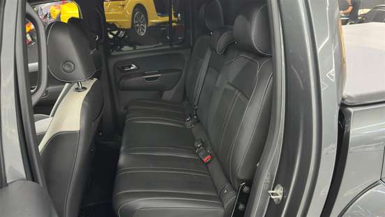 VOLKSWAGEN-AMAROK-2024
