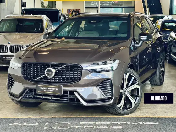 VOLVO XC60 2.0 T8 RECHARGE ULTIMATE DARK AWD GEARTRONIC