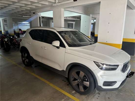 VOLVO-XC40-2.0 T5 GASOLINA MOMENTUM AWD GEARTRONIC VOLVO-XC40-2018