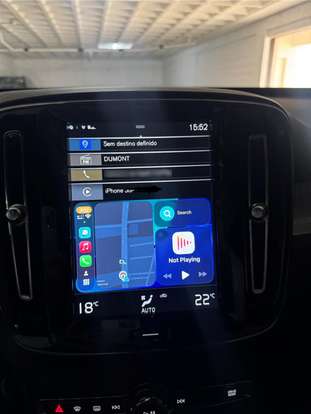 VOLVO-XC40-2018