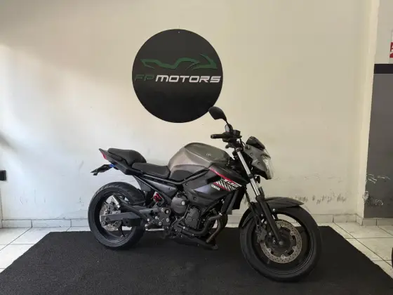 YAMAHA XJ6 N ABS 