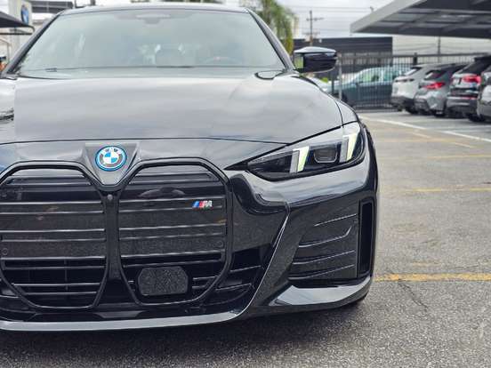 BMW-I4-ELÉTRICO M50 BMW-I4-2025