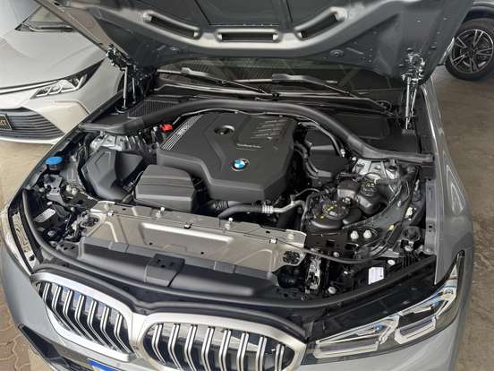 BMW-320i-2.0 16V TURBO FLEX M SPORT AUTOMÁTICO BMW-320i-2024