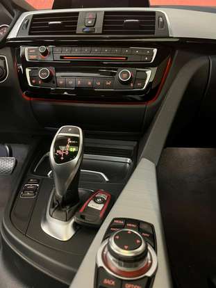 BMW-320i-2015