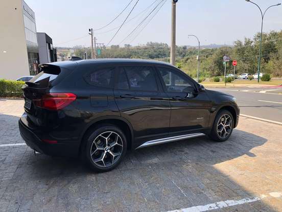BMW-X1-2.0 16V TURBO ACTIVEFLEX SDRIVE20I X-LINE 4P AUTOMÁTICO BMW-X1-2017