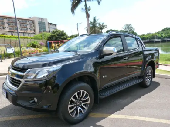 CHEVROLET S10 2.8 HIGH COUNTRY 4X4 CD 16V TURBO DIESEL 4P AUTOMÁTICO