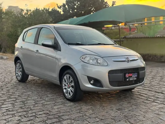 FIAT PALIO 1.6 MPI ESSENCE 16V FLEX 4P MANUAL FIAT PALIO 1.6 MPI ESSENCE 16V FLEX 4P MANUAL