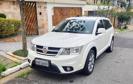 FIAT FREEMONT 2.4 PRECISION 16V GASOLINA 4P AUTOMÁTICO