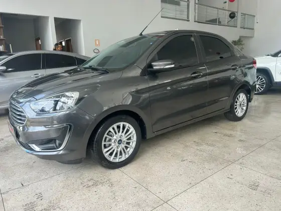 FORD KA 1.5 TI-VCT FLEX TITANIUM SEDAN AUTOMÁTICO